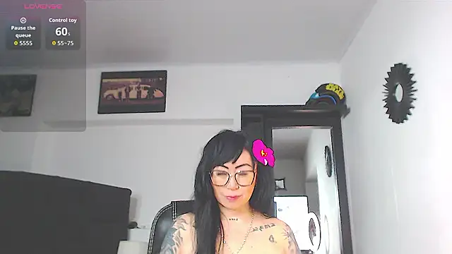 Vicky hotmilf online show from 12, 3, 2026