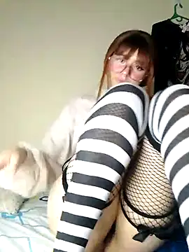 Snapshot of elizabeth05 chatting on 23, 10, 2025 elizabeth05 online show from 23, 10, 2025