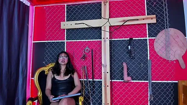 Snapshot of Mr_Alejandra_bdsm chatting on 13, 10, 2025 Mr Alejandra bdsm online show from 13, 10, 2025