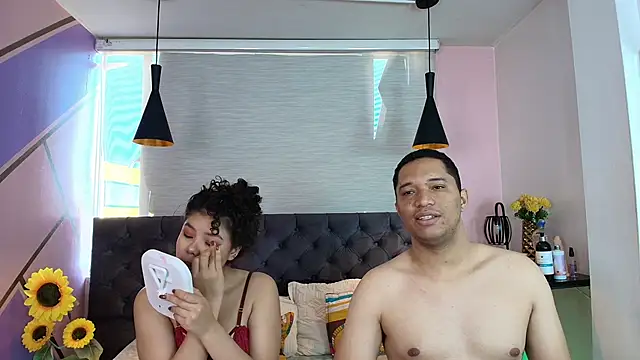 Snapshot of Annie_Lii chatting on 8, 11, 2025 Annie Lii online show from 8, 11, 2025