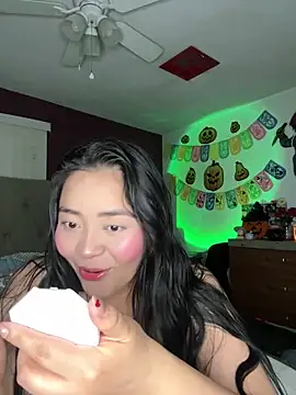 Snapshot of MyHoneyFrida chatting on 20, 10, 2025 MyHoneyFrida online show from 20, 10, 2025