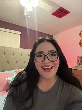 Snapshot of MyHoneyFrida chatting on 15, 11, 2025 MyHoneyFrida online show from 15, 11, 2025