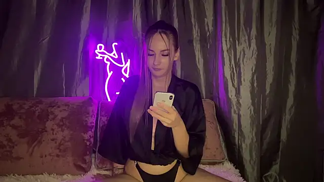 Hailey  juice online show from 18, 9, 2025