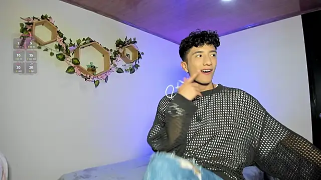 mhatias  online show from 23, 12, 2025