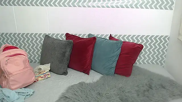 EmilyCoy  online show from 19, 12, 2025