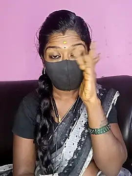 Snapshot of tamilammukuttyy chatting on 29, 10, 2025 tamilammukuttyy online show from 29, 10, 2025