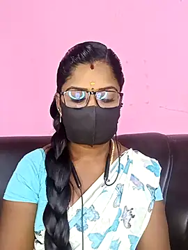 Snapshot of tamilammukuttyy chatting on 25, 10, 2025 tamilammukuttyy online show from 25, 10, 2025