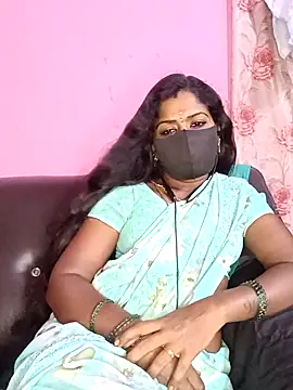 Snapshot of tamilammukuttyy chatting on 24, 10, 2025 tamilammukuttyy online show from 24, 10, 2025