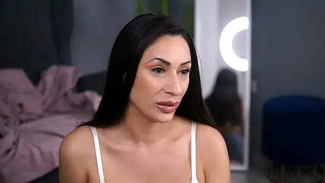 Snapshot of SarahMystique chatting on 20, 11, 2025 SarahMystique online show from 20, 11, 2025