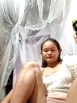 xinhxinhcute online show from 6, 10, 2025