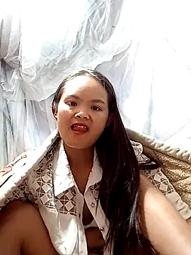 xinhxinhcute online show from 9, 10, 2025