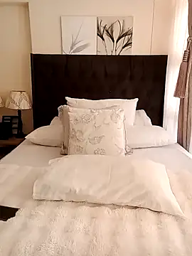 Creamy Chocolatex online show from 2, 10, 2025