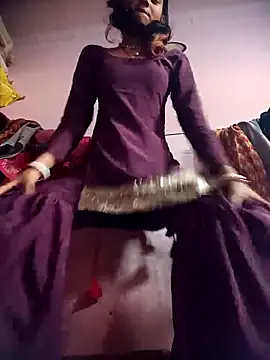 Hot Mayra  online show from 1, 11, 2025