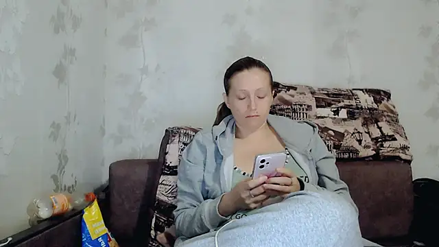 Snapshot of angelllsexy chatting on 2, 11, 2025 angelllsexy online show from 2, 11, 2025