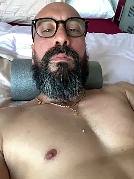 Latinox79 online show from 9, 4, 2026