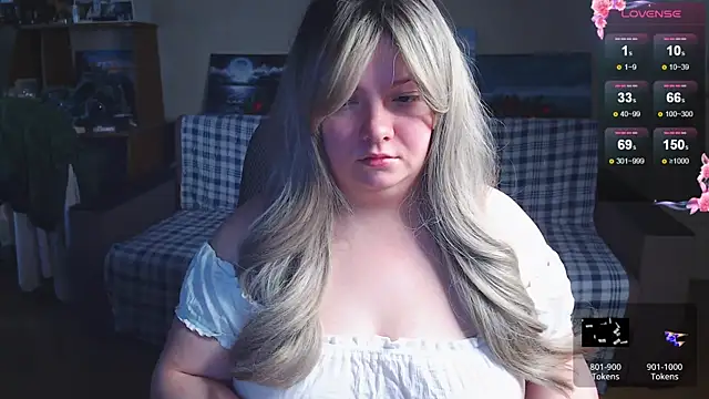 EmillyBones online show from 14, 12, 2025