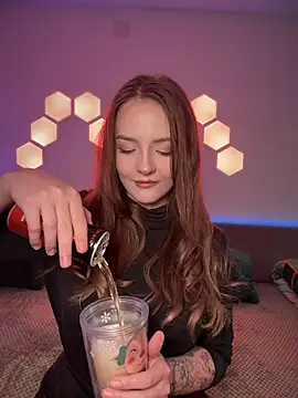 Snapshot of -Meowy- chatting on 11, 11, 2025 -Meowy- online show from 11, 11, 2025