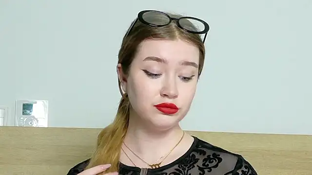 Snapshot of Rebecca_Lace chatting on 15, 9, 2025 Rebecca Lace online show from 15, 9, 2025