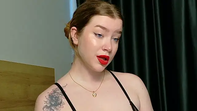 Snapshot of Rebecca_Lace chatting on 3, 10, 2025 Rebecca Lace online show from 3, 10, 2025