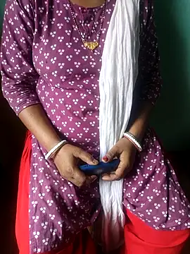 Snapshot of desi_boudi87 chatting on 28, 4, 2026 desi boudi87 online show from 28, 4, 2026