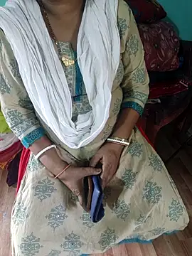 desi boudi87 online show from 14, 4, 2026