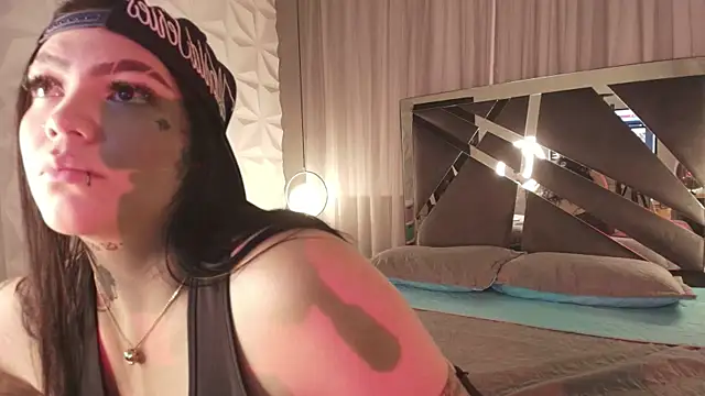 Snapshot of MAGIC_TESSA chatting on 14, 10, 2025 MAGIC TESSA online show from 14, 10, 2025