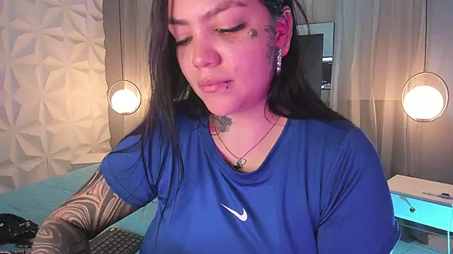 Snapshot of MAGIC_TESSA chatting on 21, 11, 2025 MAGIC TESSA online show from 21, 11, 2025