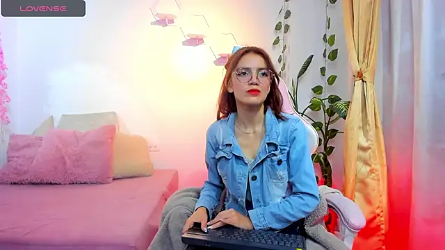 Jade22   online show from 10, 9, 2025