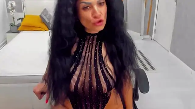 Snapshot of MarbellaRyder chatting on 15, 6, 2026 MarbellaRyder online show from 15, 6, 2026