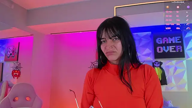 Snapshot of LindaWz_ chatting on 29, 10, 2025 LindaWz online show from 29, 10, 2025