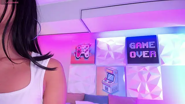 Snapshot of LindaWz_ chatting on 22, 11, 2025 LindaWz online show from 22, 11, 2025