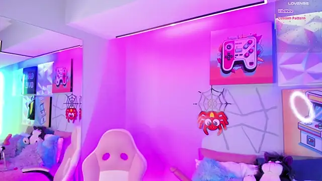 Snapshot of LindaWz_ chatting on 31, 10, 2025 LindaWz online show from 31, 10, 2025