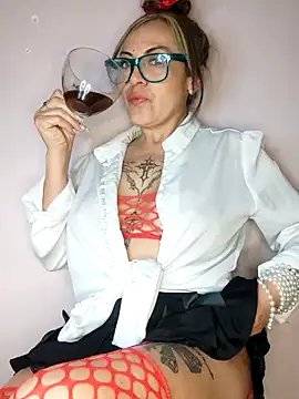 Snapshot of Gatithaaa chatting on 12, 10, 2025 Gatithaaa online show from 12, 10, 2025