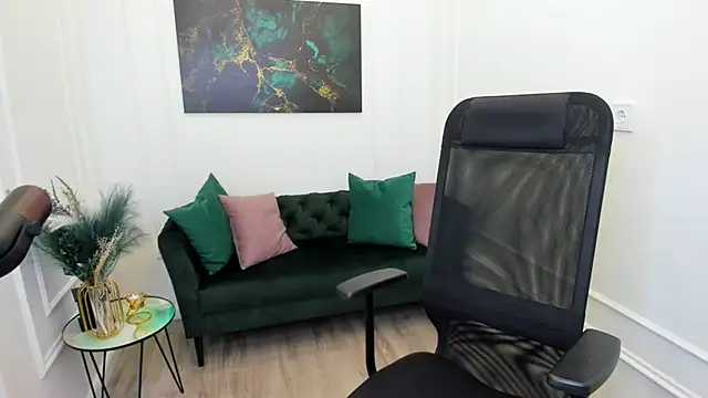EmilyGraydis online show from 6, 5, 2026