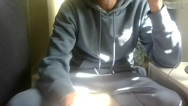 Snapshot of juju78jujuu chatting on 15, 5, 2026 juju78jujuu online show from 15, 5, 2026