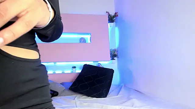 Snapshot of Zairaa_Fox chatting on 1, 11, 2025 Zairaa Fox online show from 1, 11, 2025