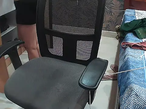 Dark choclate99 online show from 4, 11, 2025