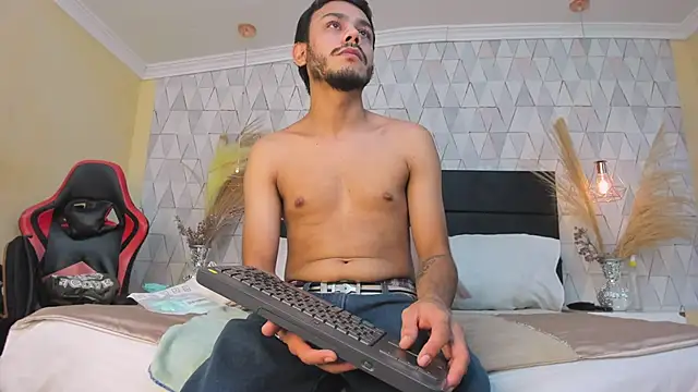 Boss Domiinator online show from 4, 2, 2026