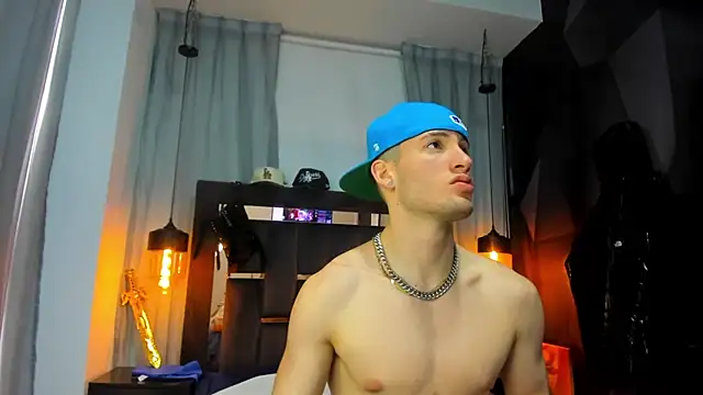 HunterHeat  online show from 22, 12, 2025