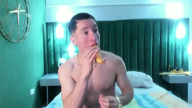 HunterHeat  online show from 18, 11, 2025