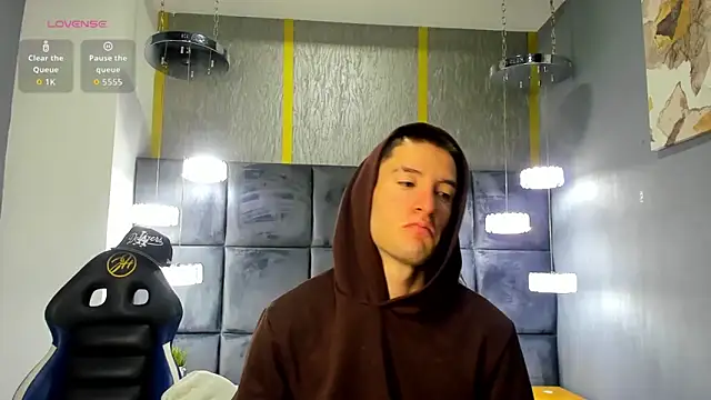 HunterHeat  online show from 12, 3, 2026