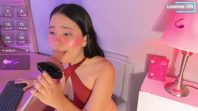 emma clarke  online show from 8, 4, 2026