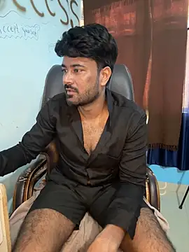 Snapshot of MeekBatgirl chatting on 10, 11, 2025 MeekBatgirl online show from 10, 11, 2025