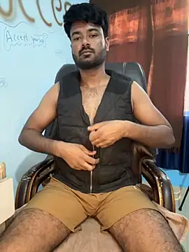 Snapshot of MeekBatgirl chatting on 8, 11, 2025 MeekBatgirl online show from 8, 11, 2025