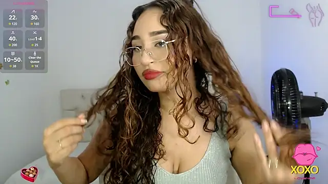 sasha 17  online show from 9, 9, 2025