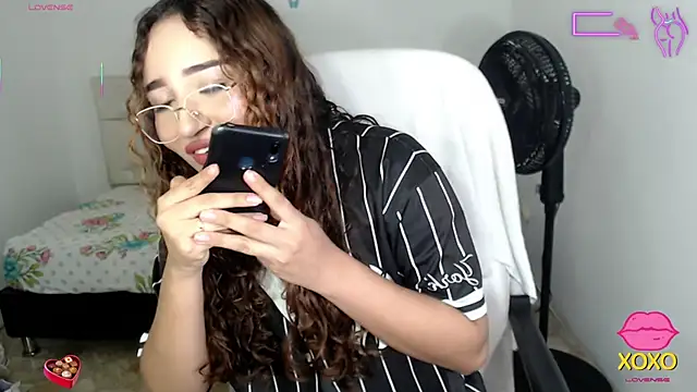 sasha 17  online show from 6, 10, 2025