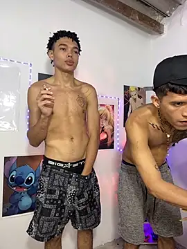 Snapshot of dilan_abraham12 chatting on 15, 11, 2025 dilan abraham12 online show from 15, 11, 2025