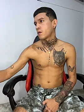 Snapshot of dilan_abraham12 chatting on 1, 11, 2025 dilan abraham12 online show from 1, 11, 2025