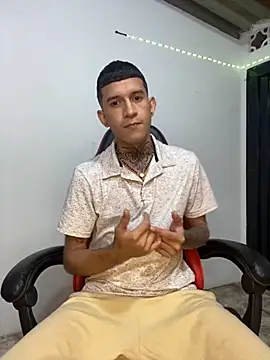 Snapshot of dilan_abraham12 chatting on 5, 11, 2025 dilan abraham12 online show from 5, 11, 2025