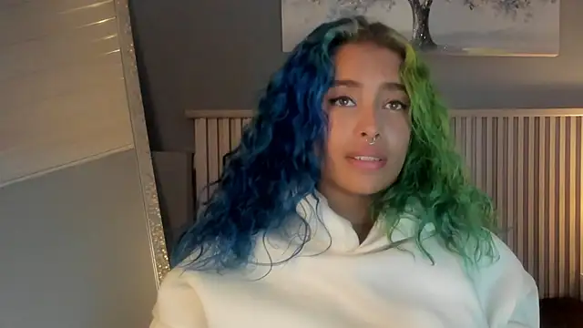 Cristal r4ven online show from 23, 9, 2025